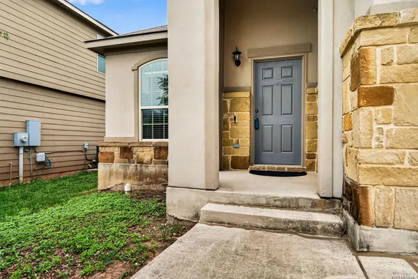$1,900 | 8311 Prickly Oak, San Antonio, TX 78223