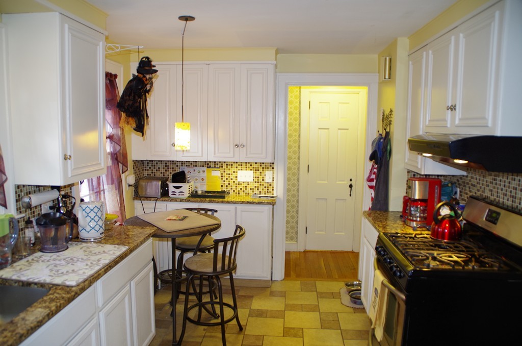 25 Maynard Road Northampton, MA 01060 - Photo 4 of 14 Gallery Image 4