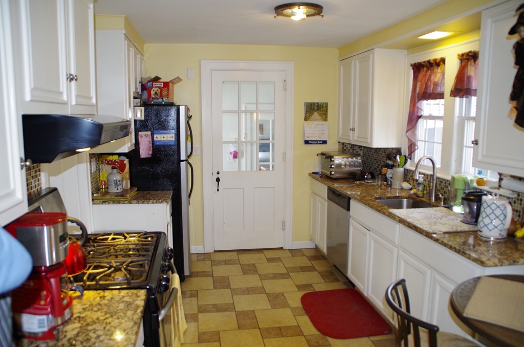 25 Maynard Road Northampton, MA 01060 - Photo 5 of 14 Gallery Image 5