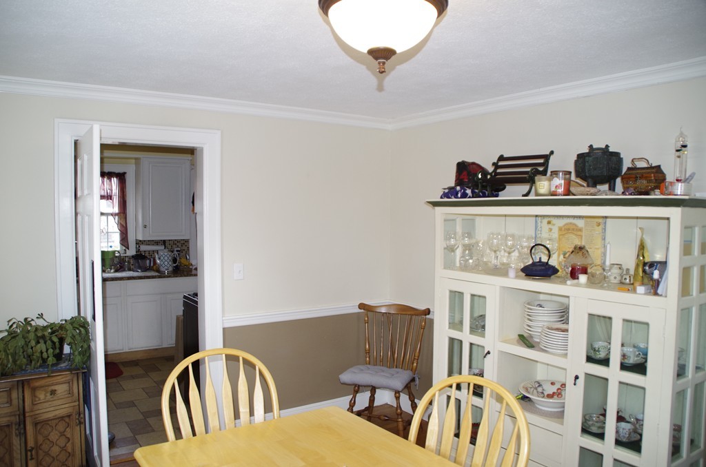 25 Maynard Road Northampton, MA 01060 - Photo 7 of 14 Gallery Image 7