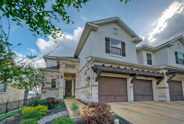 $560,000 | 106 Cartwheel Bend, Unit 55, Austin, TX 78738