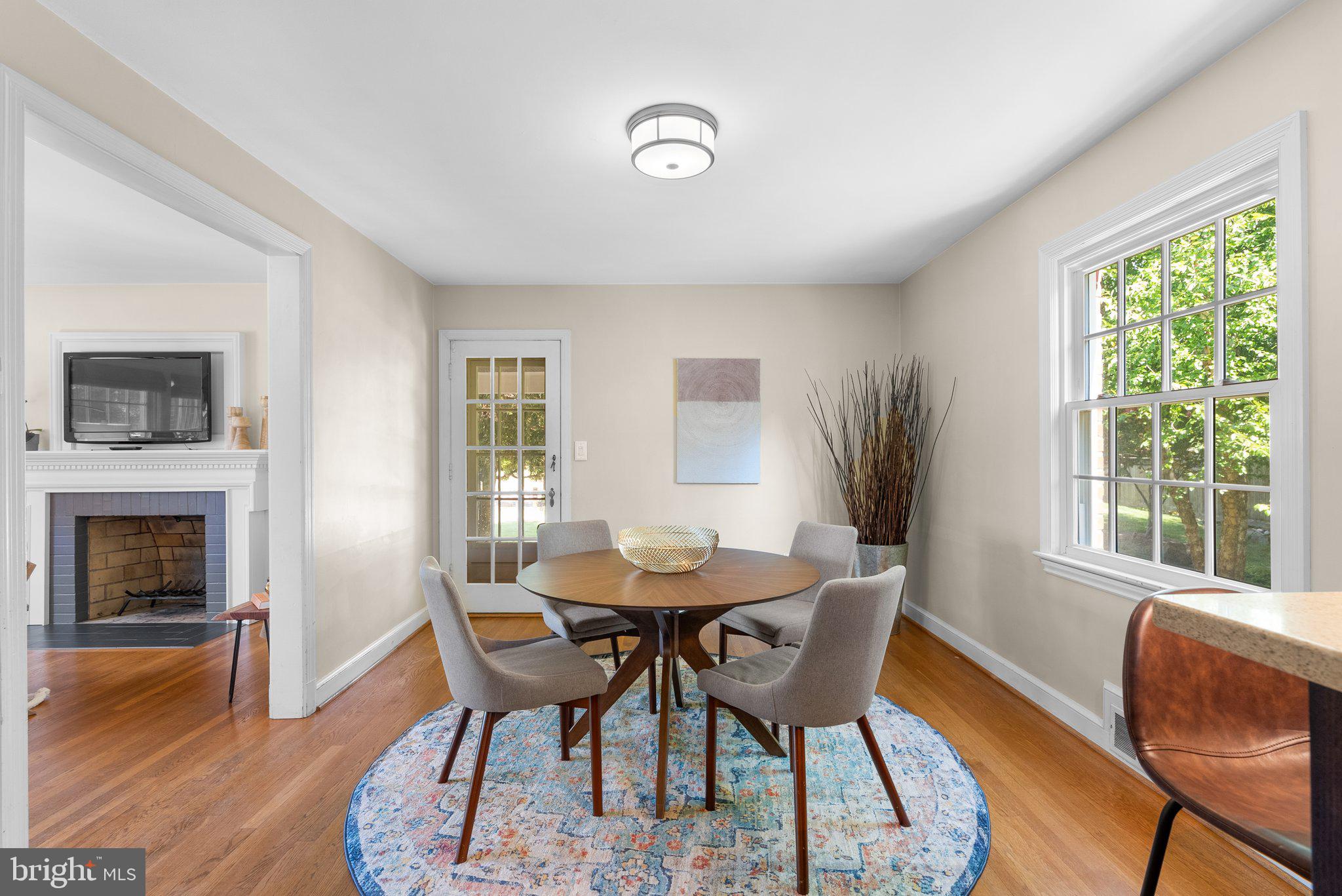 218 St Lawrence Drive Silver Spring, MD 20901 - Photo 21 of 63 Dining room