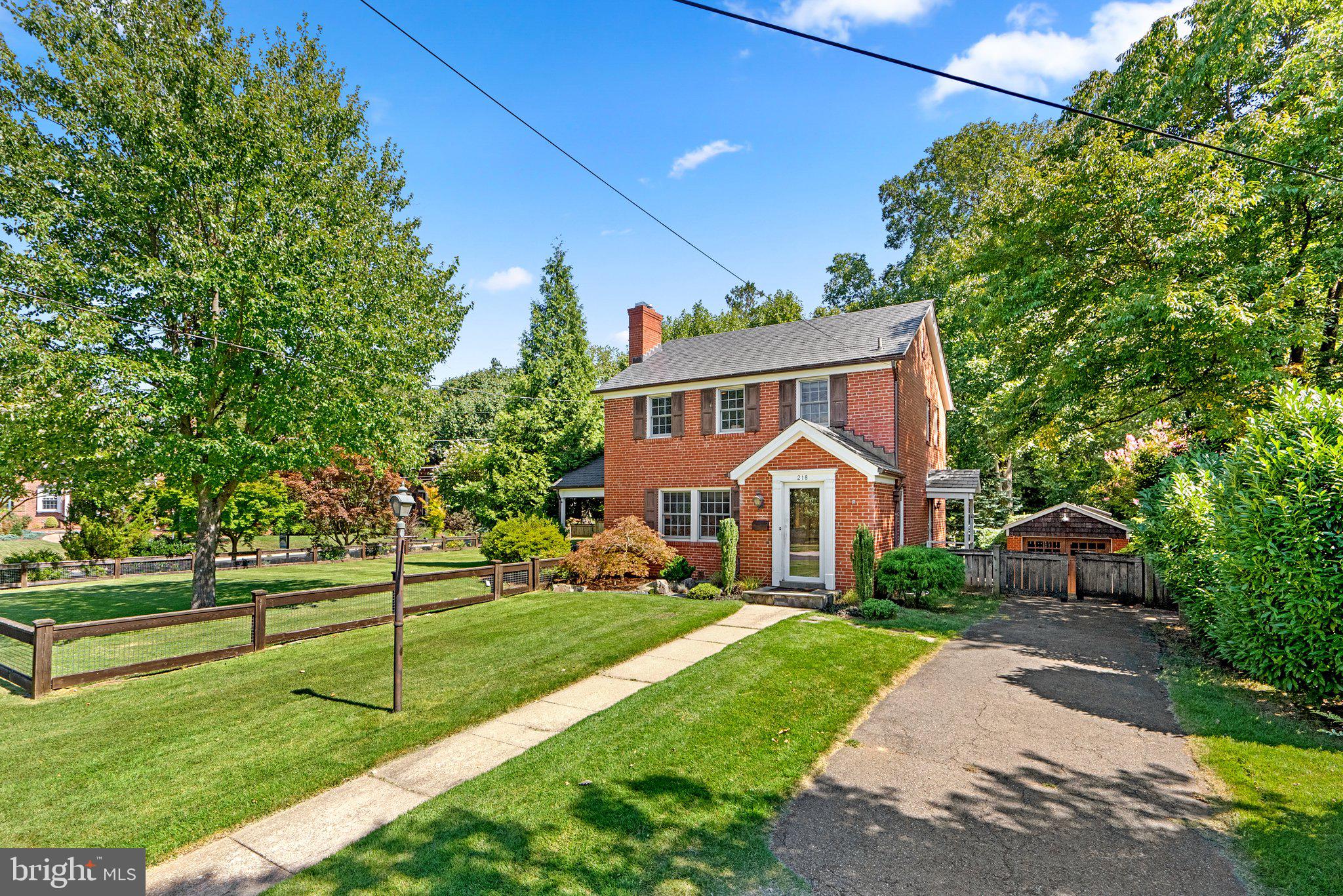 218 St Lawrence Drive Silver Spring, MD 20901 - Photo 4 of 63 Fenced lot