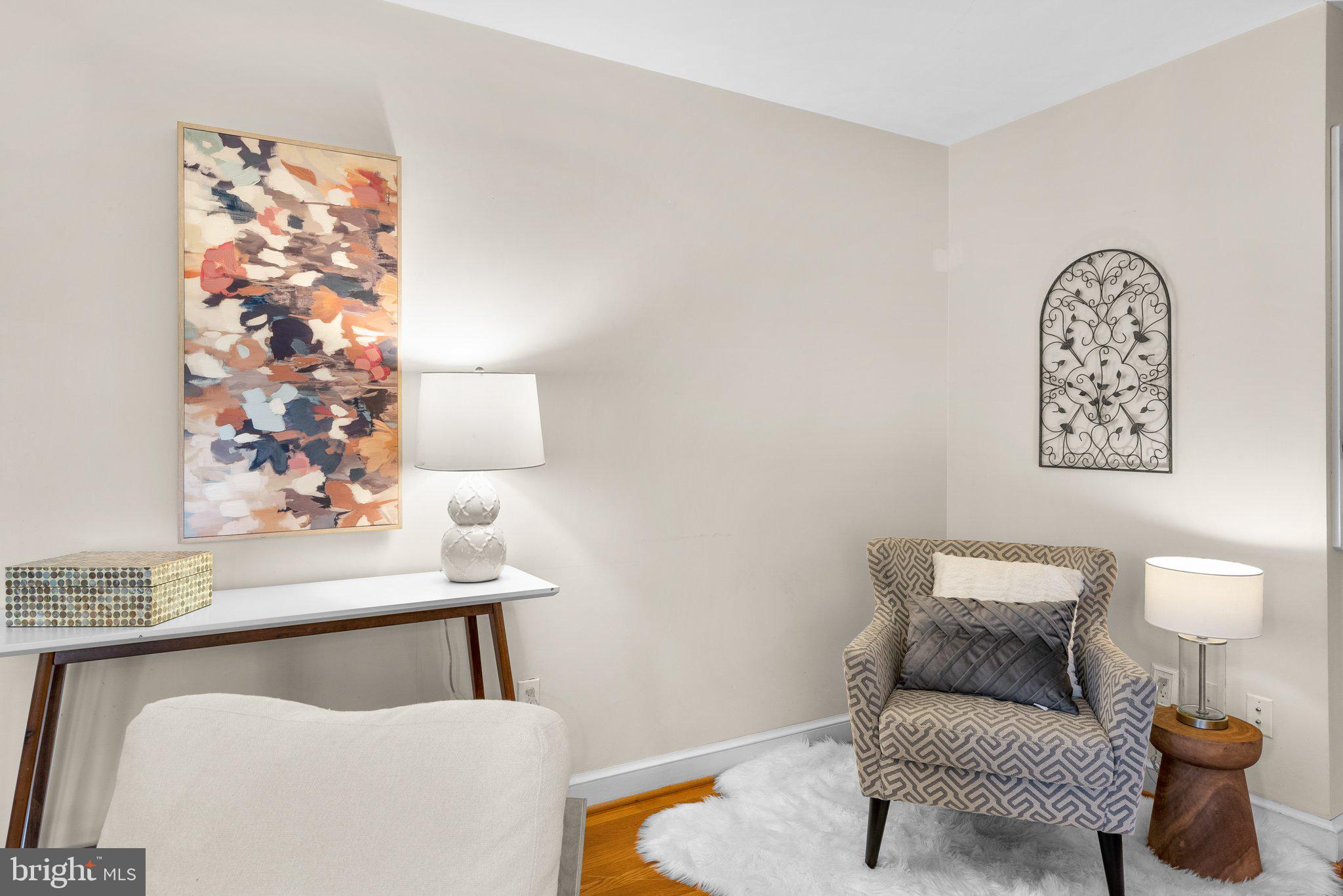 218 St Lawrence Drive Silver Spring, MD 20901 - Photo 8 of 63 Living room