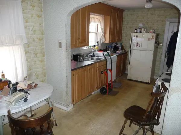 $250,000 | 857 Union Street, Manchester, NH 03104
