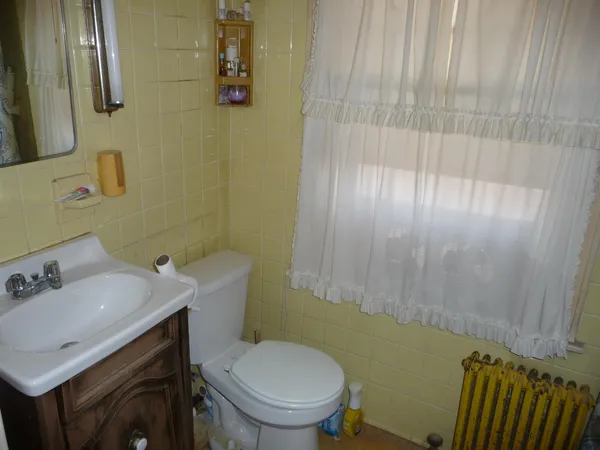 $250,000 | 857 Union Street, Manchester, NH 03104