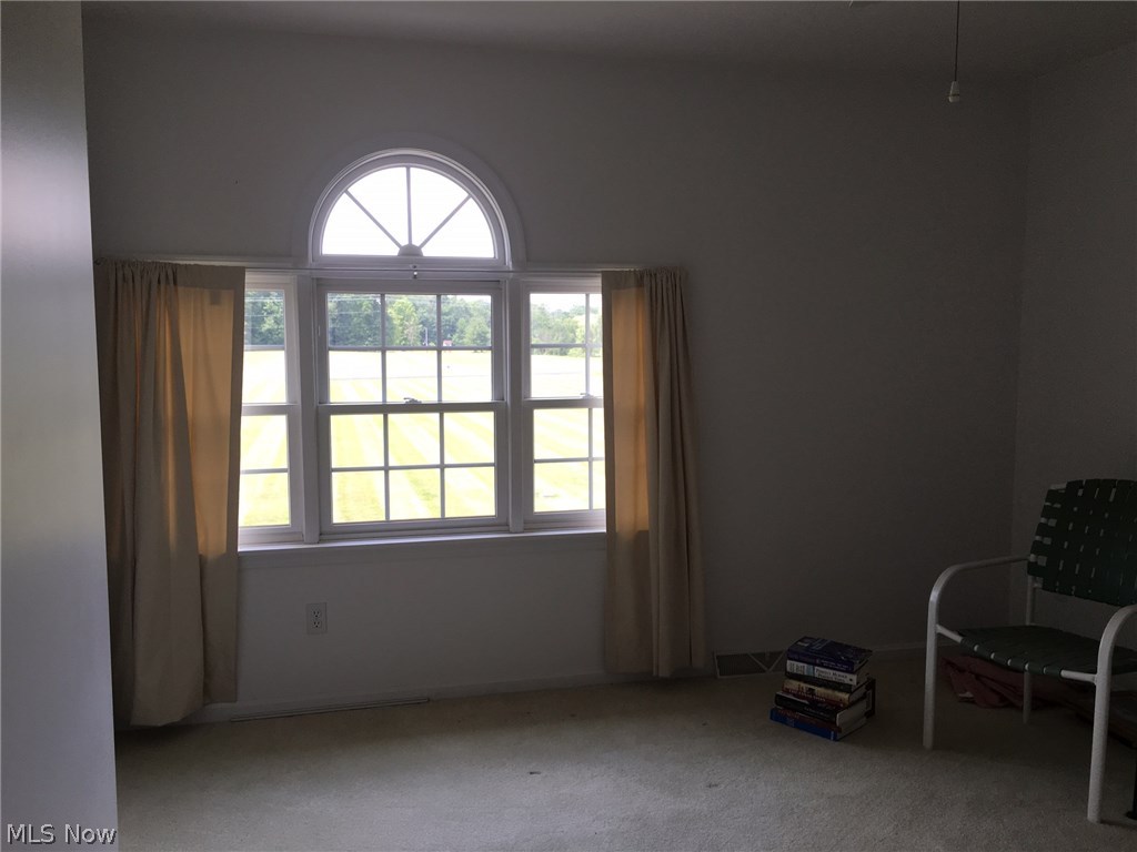 22531 Foster Road Wellington, OH 44090 - Photo 10 of 11 Gallery Image 10