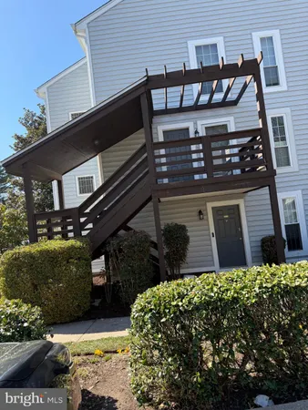 $2,250 | 10002 Oakton Terrace Road, Oakton, VA 22124