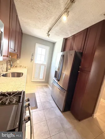 $2,250 | 10002 Oakton Terrace Road, Oakton, VA 22124