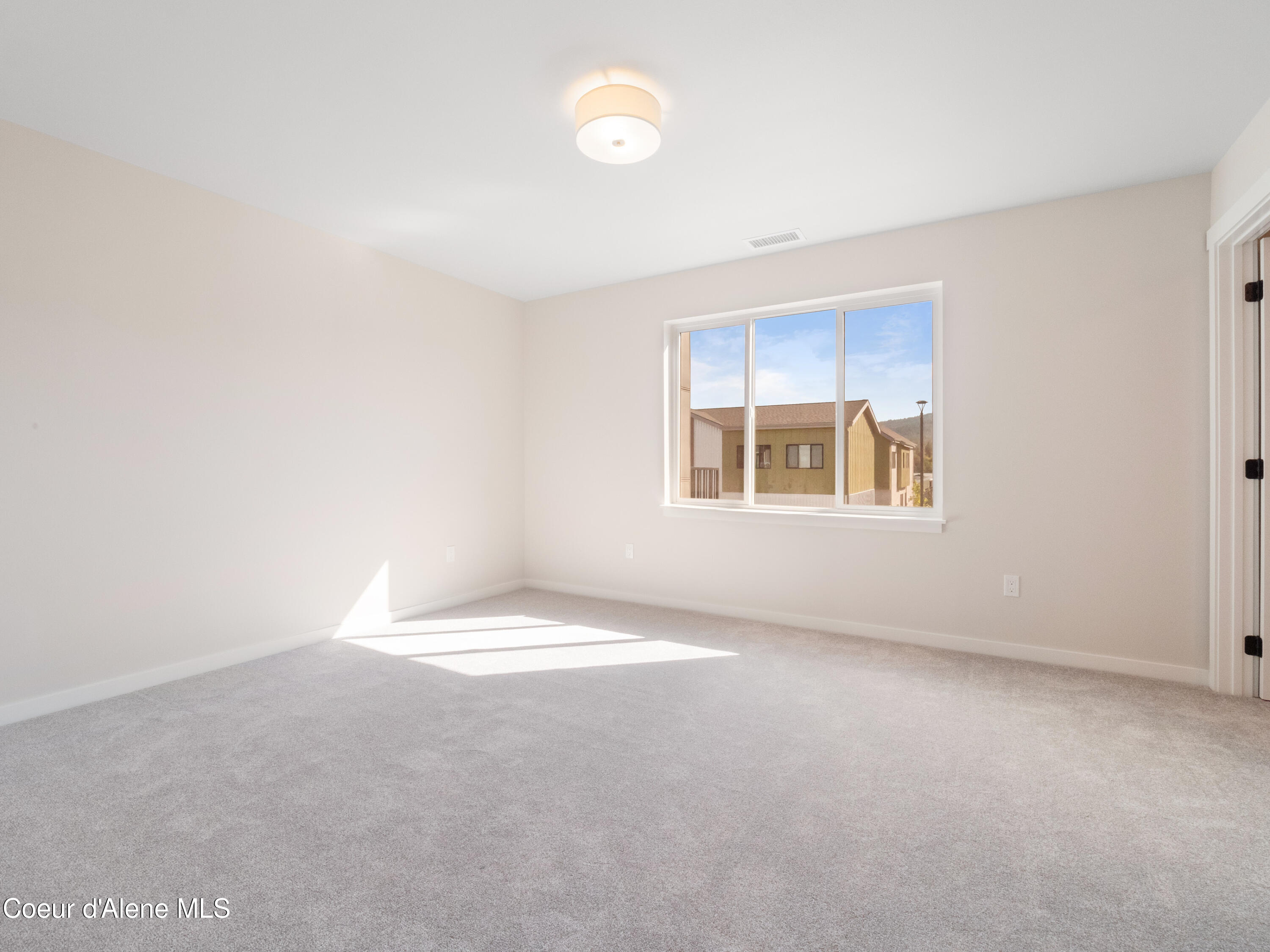 1008 East 4th Avenue, Unit 104 Post Falls, ID 83854 - Photo 21 of 34 web_unit 1008_9_11_24_12