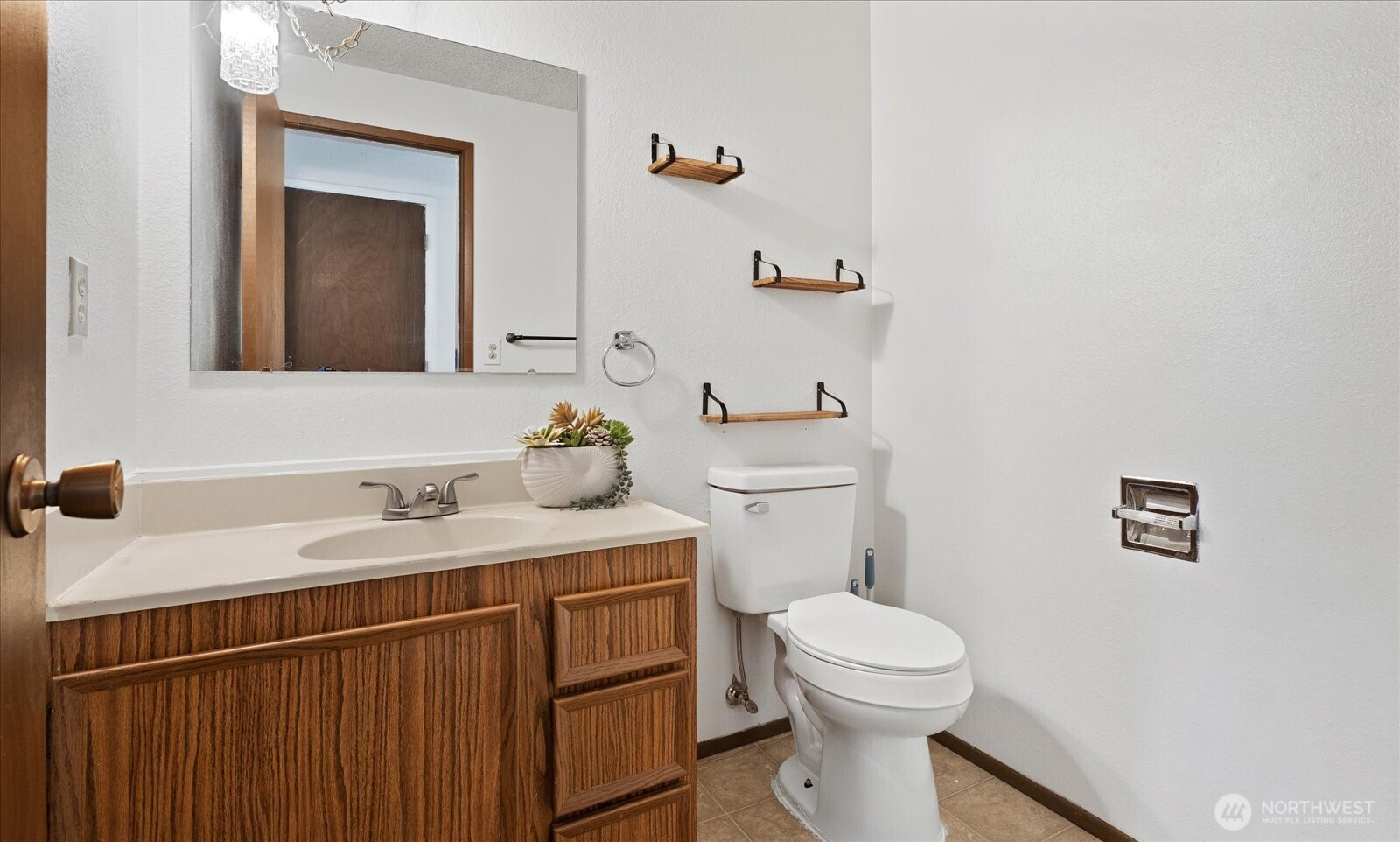 4518 Southwest 320th Street, Unit A Federal Way, WA 98023 - Photo 9 of 34