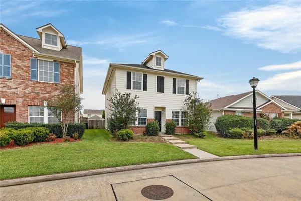 $2,000 | 20747 Settlers Lake Circle North, Katy, TX 77449