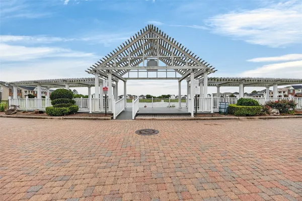 $2,000 | 20747 Settlers Lake Circle North, Katy, TX 77449
