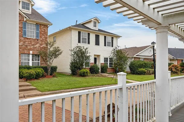 $2,000 | 20747 Settlers Lake Circle North, Katy, TX 77449