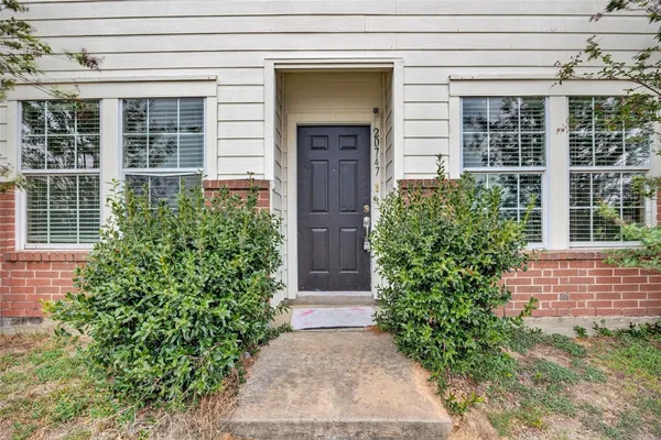 $2,000 | 20747 Settlers Lake Circle North, Katy, TX 77449