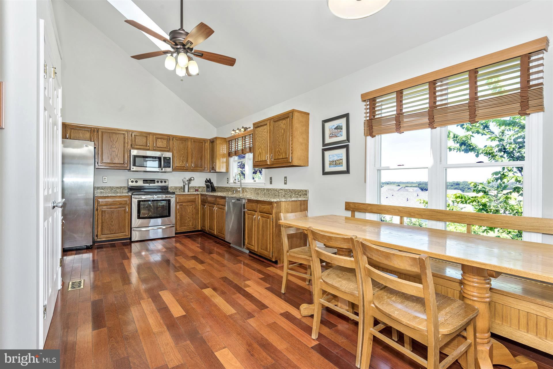 6650 Wind Ridge Road Mount Airy, MD 21771 - Photo 15 of 30 Nice Table space in Kitchen
