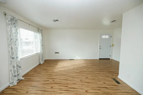 $129,950 | 2505 Jackson Avenue, Unit 194, Escalon, CA 95320