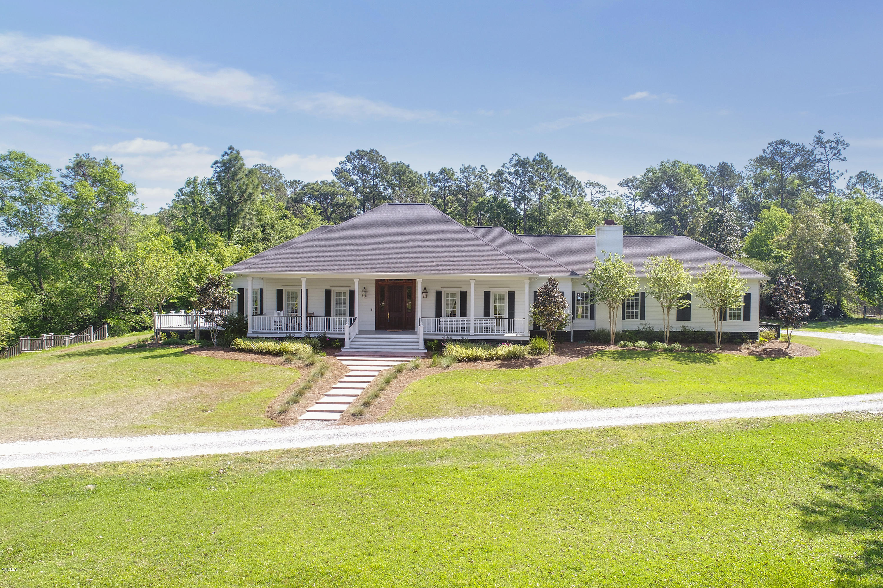 5421 Whetstone Road D'Iberville, MS 39540 - Photo 3 of 81 002
