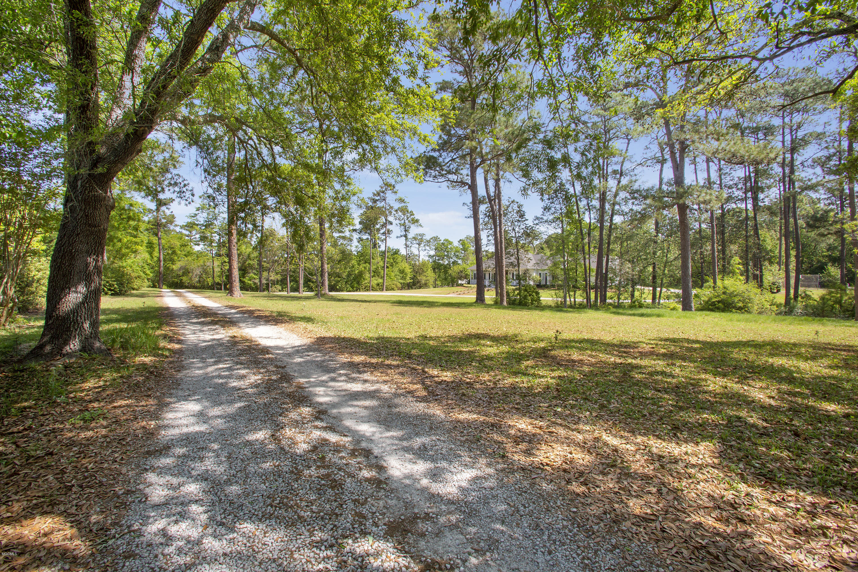 5421 Whetstone Road D'Iberville, MS 39540 - Photo 32 of 81 084