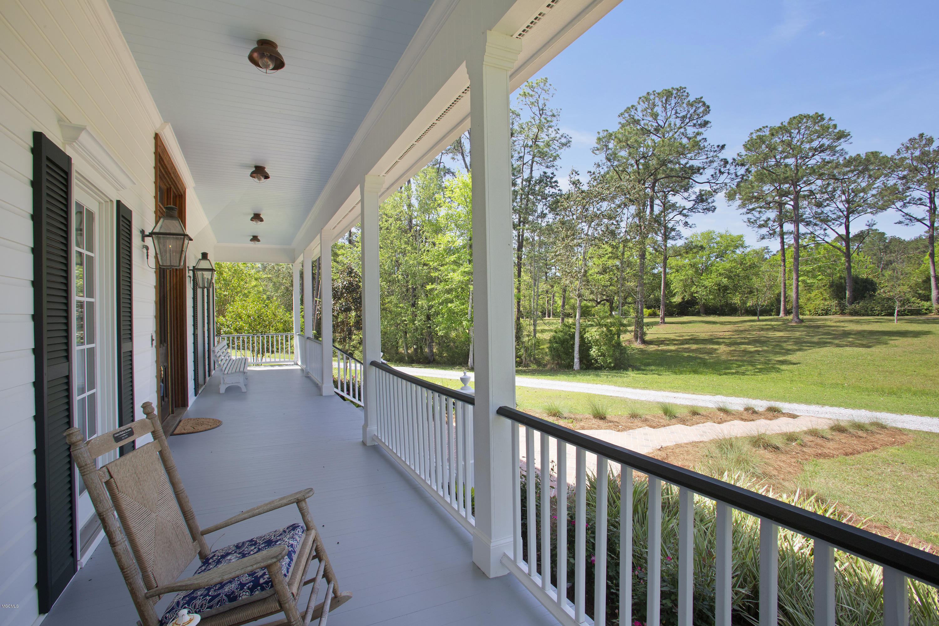 5421 Whetstone Road D'Iberville, MS 39540 - Photo 7 of 81 006