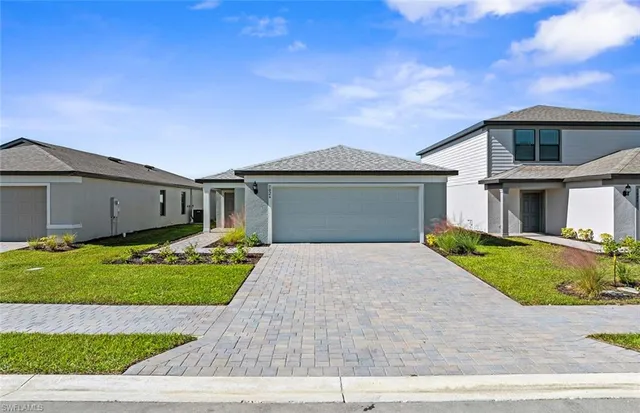 $284,855 | 1026 Caloosa Breeze Drive, LaBelle, FL 33935