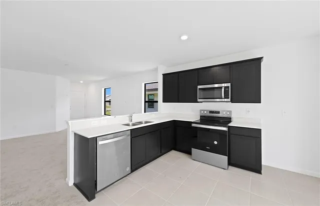 $284,855 | 1026 Caloosa Breeze Drive, LaBelle, FL 33935