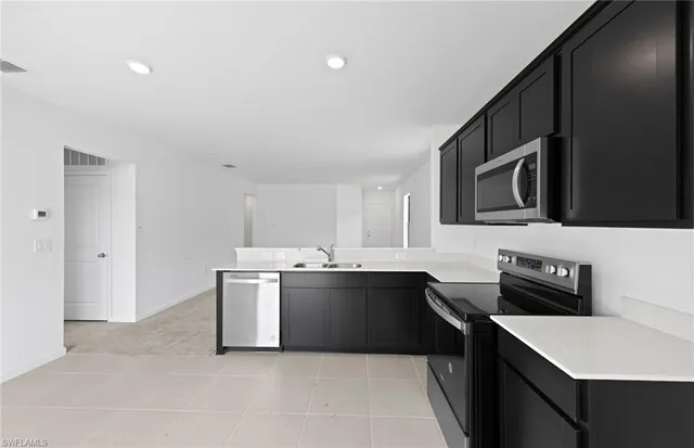 $284,855 | 1026 Caloosa Breeze Drive, LaBelle, FL 33935