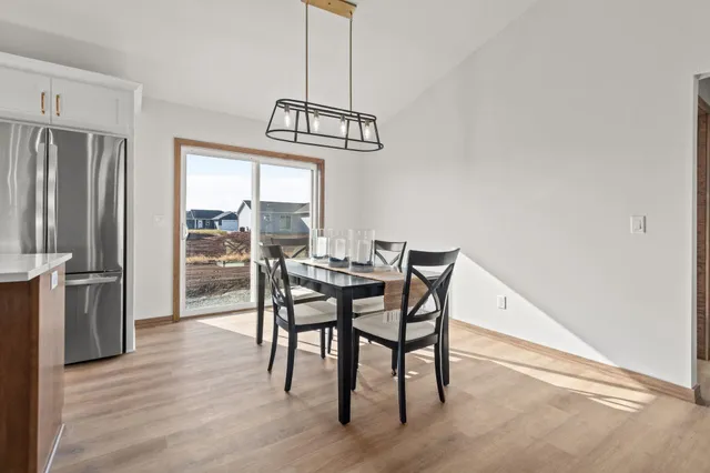 $450,000 | 2041 Bear Paw Trail, Kaukauna, WI 54130