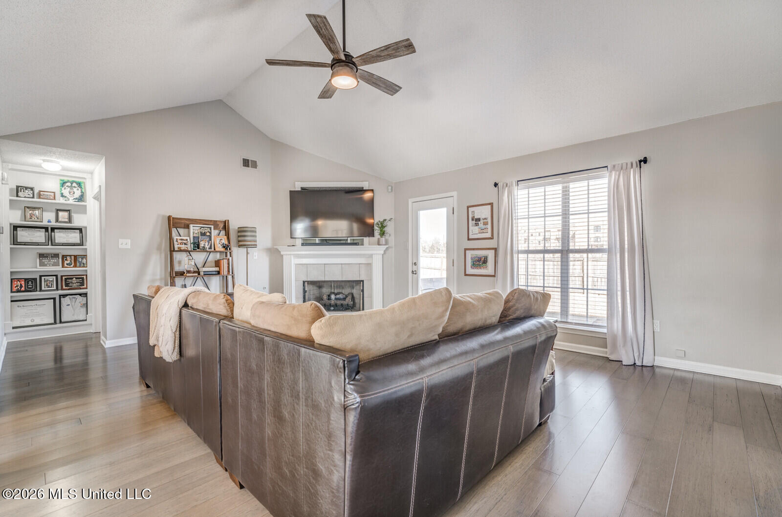2878 Rutherford Drive Southaven, MS 38672 - Photo 8 of 37 10_DSC01064_5_6_7_8_mls