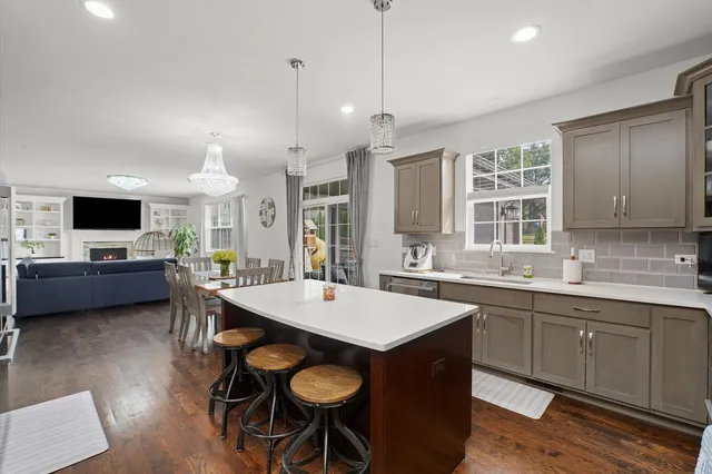 $800,000 | 15303 Oak Run Court, Lockport, IL 60441