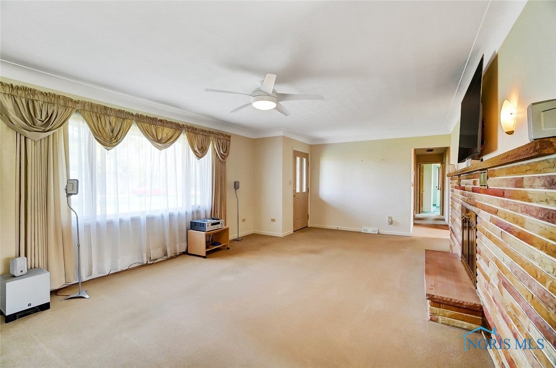 5155 Libbey Road Perrysburg, OH 43551 - Photo 3 of 39 Gallery Image 3