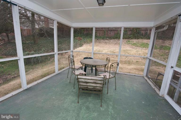 5014 Sangamore Road Bethesda, MD 20816 - Photo 15 of 27 Screened-in Porch