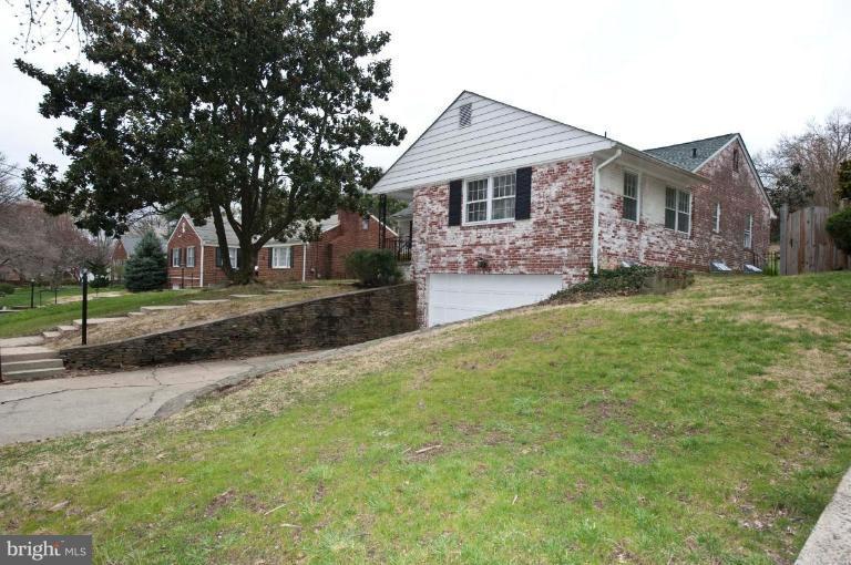 5014 Sangamore Road Bethesda, MD 20816 - Photo 3 of 27 Exterior #2