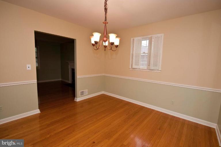 5014 Sangamore Road Bethesda, MD 20816 - Photo 10 of 27 Dining Room