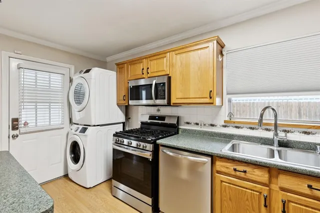 $1,850 | 416 North Oak Street, McKinney, TX 75069