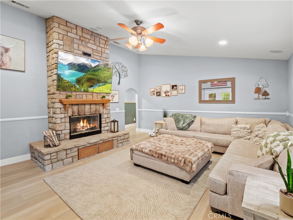 28331 Royal Road Castaic, CA 91384 - Photo 17 of 35 Den/Office currently used as a family room