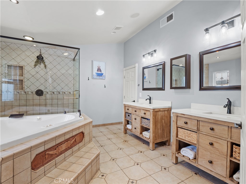 28331 Royal Road Castaic, CA 91384 - Photo 21 of 35 Master Bathroom