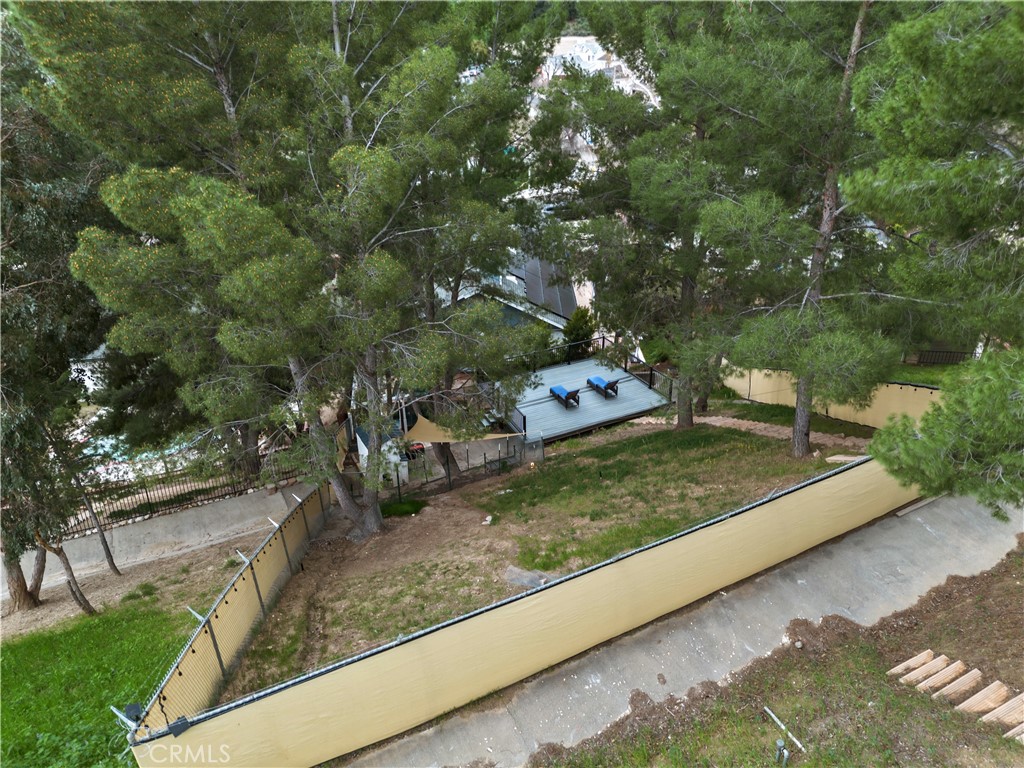 28331 Royal Road Castaic, CA 91384 - Photo 29 of 35