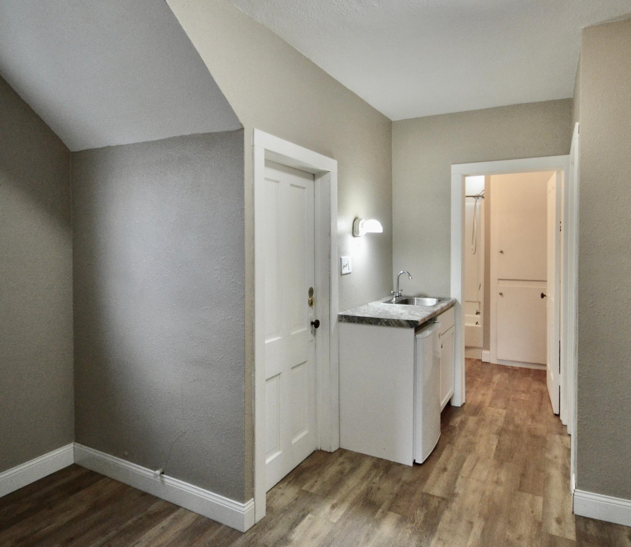 910 7th Street North Fargo, ND 58102 - Photo 26 of 40