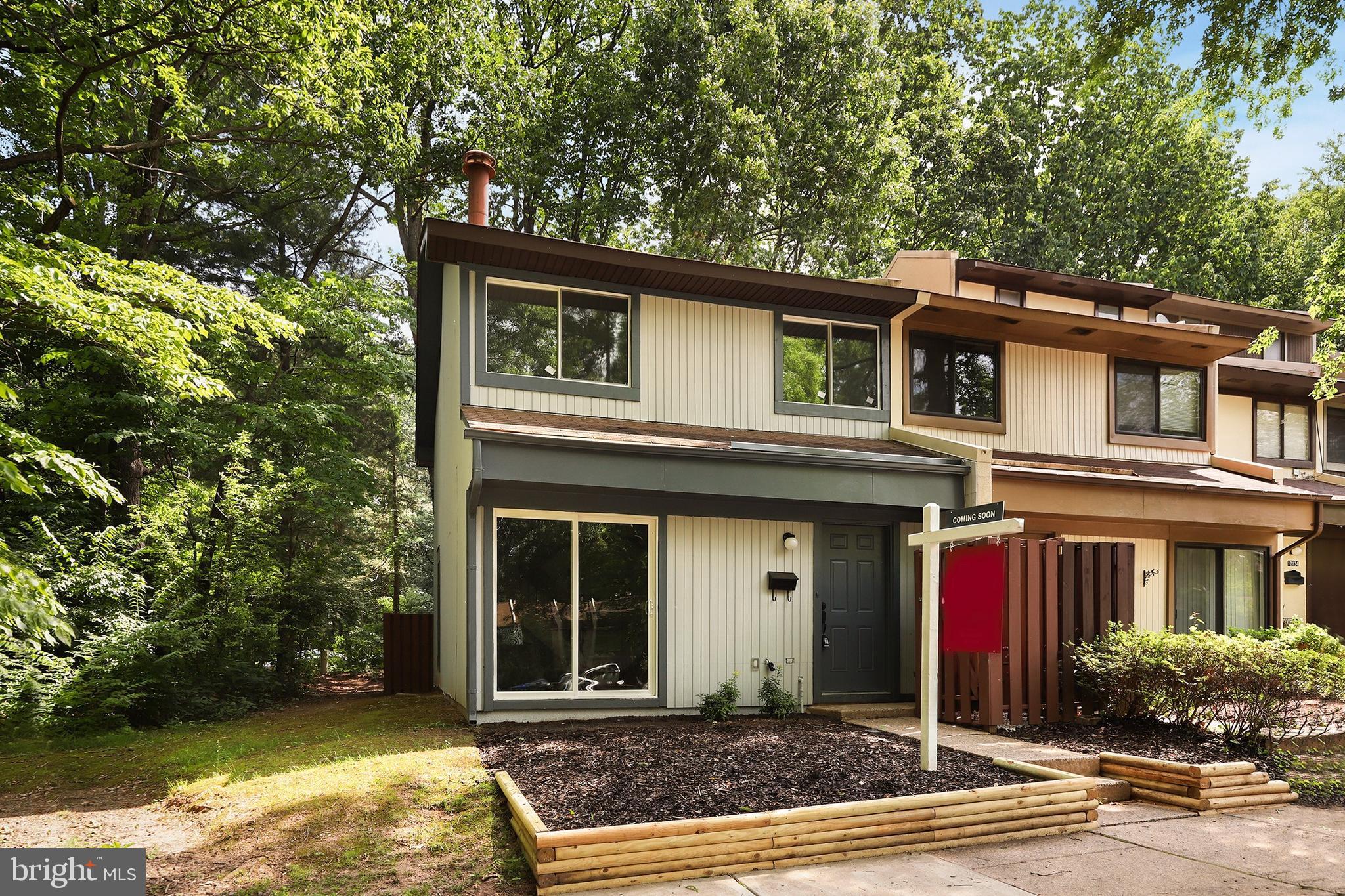 12138 Captiva Court Reston, VA 20191 - Photo 1 of 35 Gallery Image 1