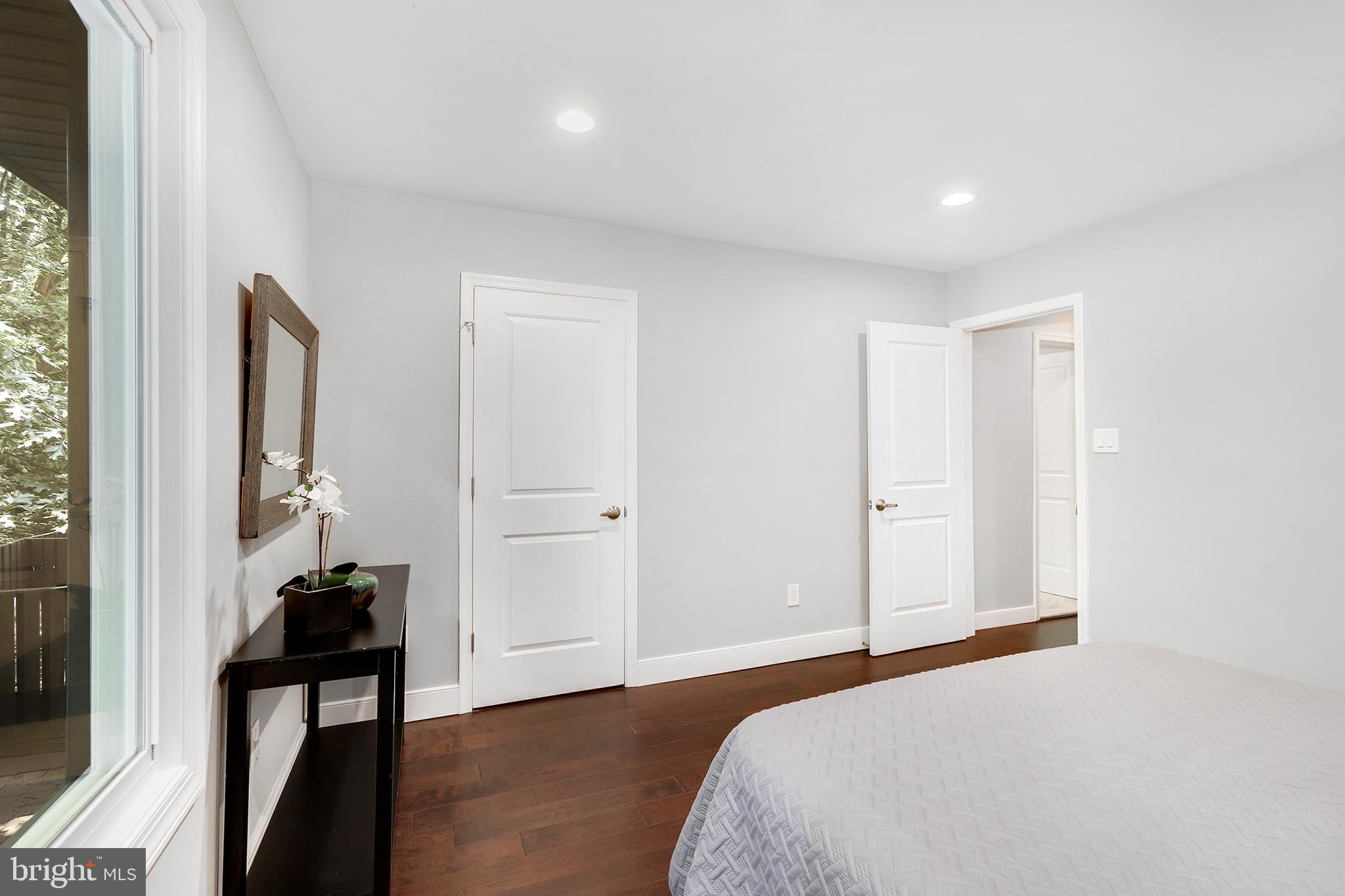 12138 Captiva Court Reston, VA 20191 - Photo 20 of 35 Gallery Image 20