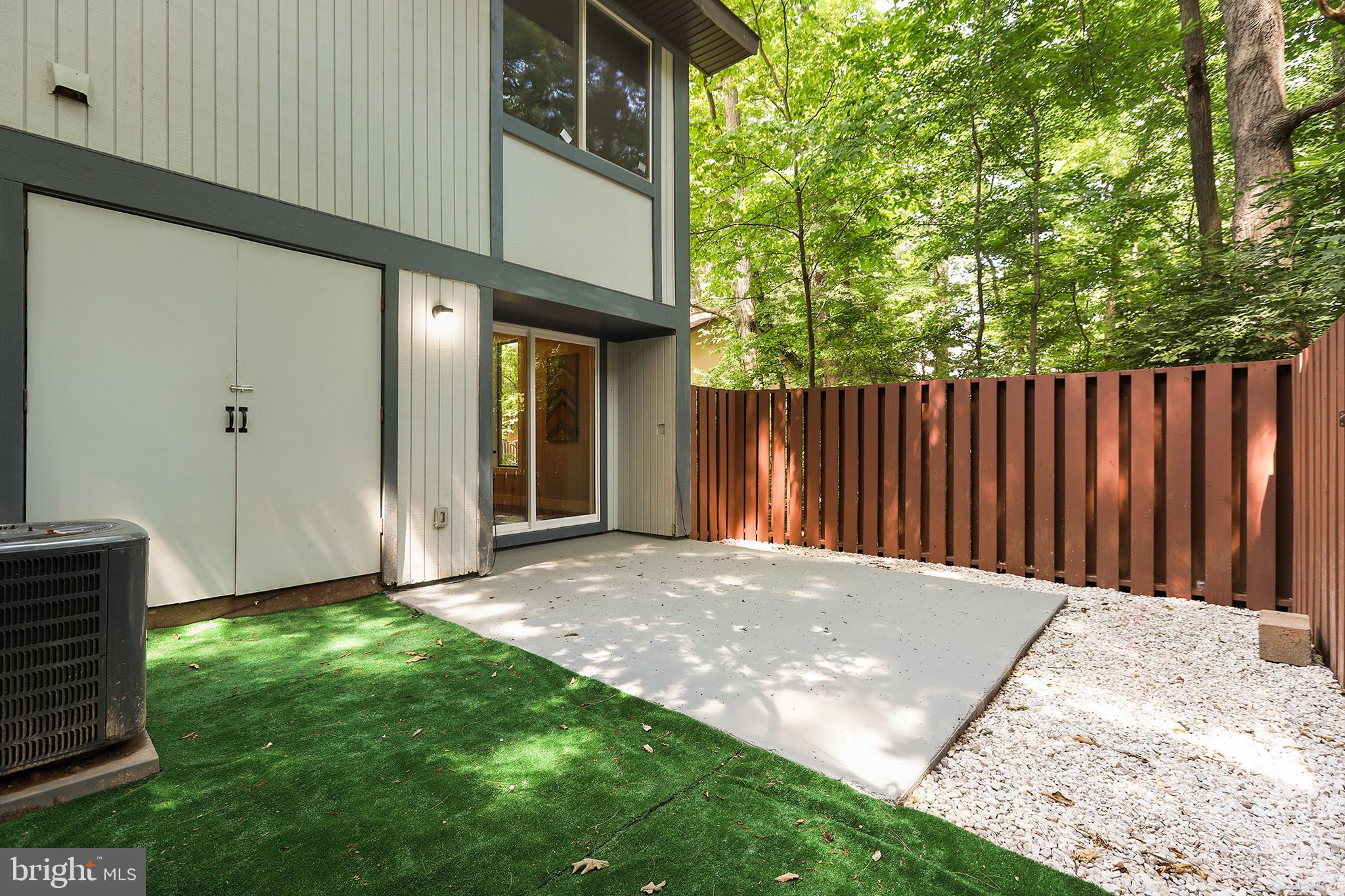 12138 Captiva Court Reston, VA 20191 - Photo 30 of 35 Gallery Image 30