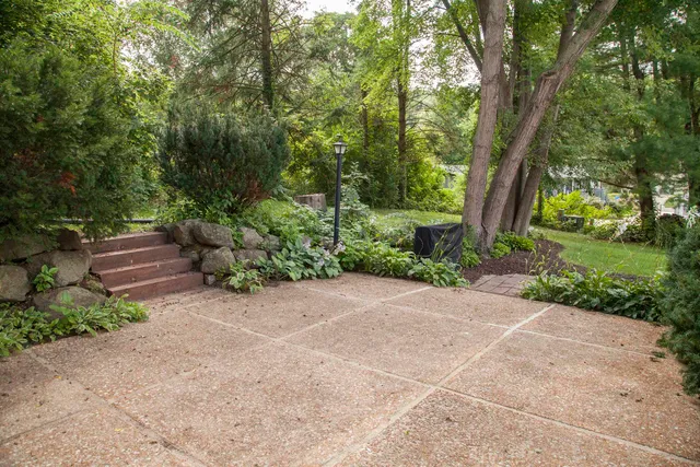 $399,900 | 1103 Hillcrest Road, Black Earth, WI 53515