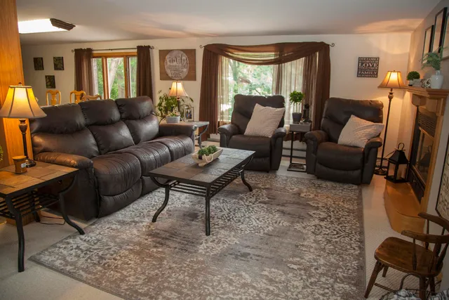 $399,900 | 1103 Hillcrest Road, Black Earth, WI 53515