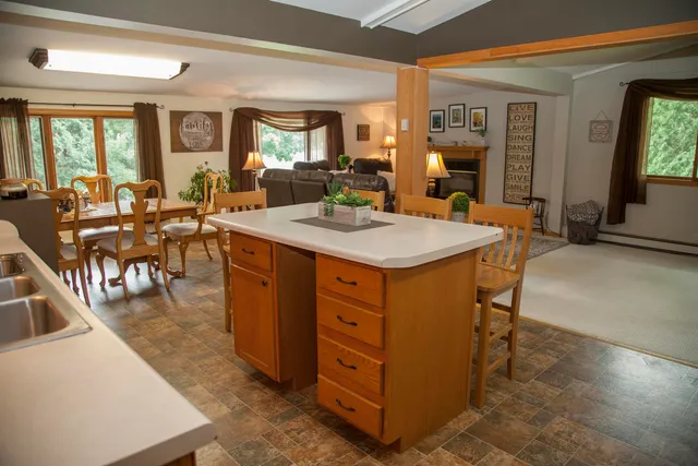 $399,900 | 1103 Hillcrest Road, Black Earth, WI 53515