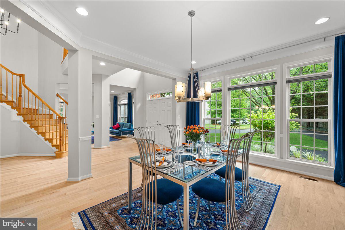 7136 Ayers Meadow Lane Springfield, VA 22150 - Photo 12 of 53 Dining Room
Open Concept Layout
