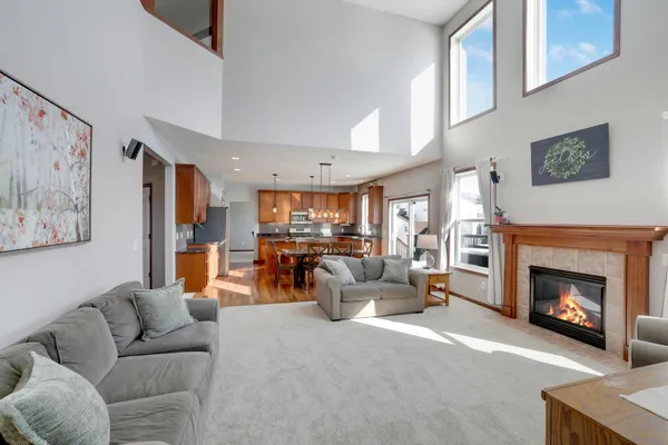 $700,000 | 2105 Pembina Lane, Shakopee, MN 55379