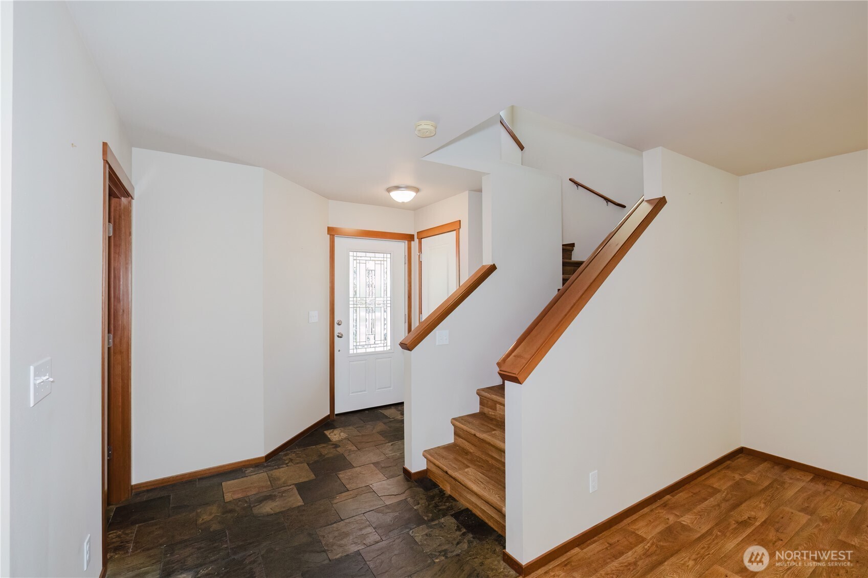 3233 Rickey Road Bremerton, WA 98310 - Photo 4 of 40 Gallery Image 4
