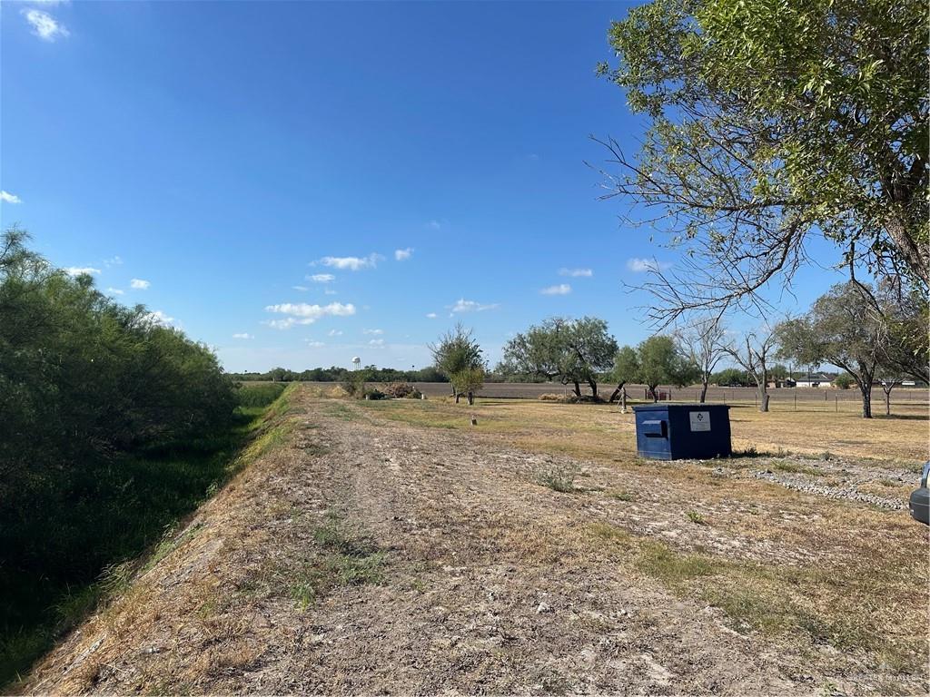 8655 Mile 17 1/2 N Road Edcouch, TX 78538 - Photo 4 of 10 Gallery Image 4
