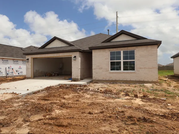 $303,990 | 1062 Garnet Star Drive, La Marque, TX 77568